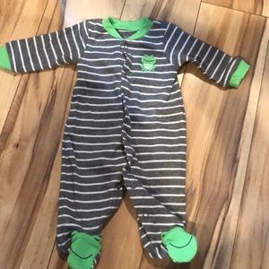 Green and gray onesie size newborn